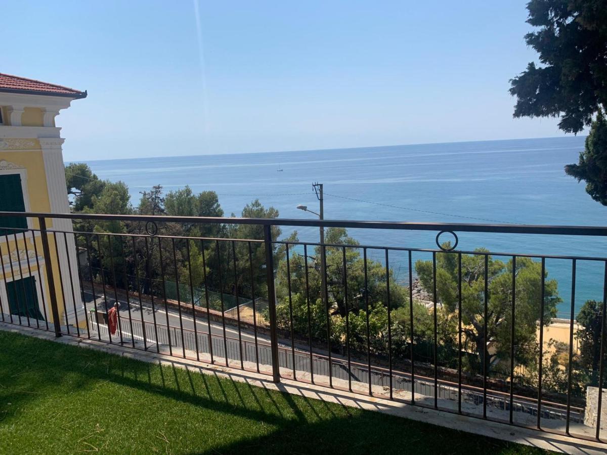 La Terrazza Nel Blu Apartman Imperia Kültér fotó